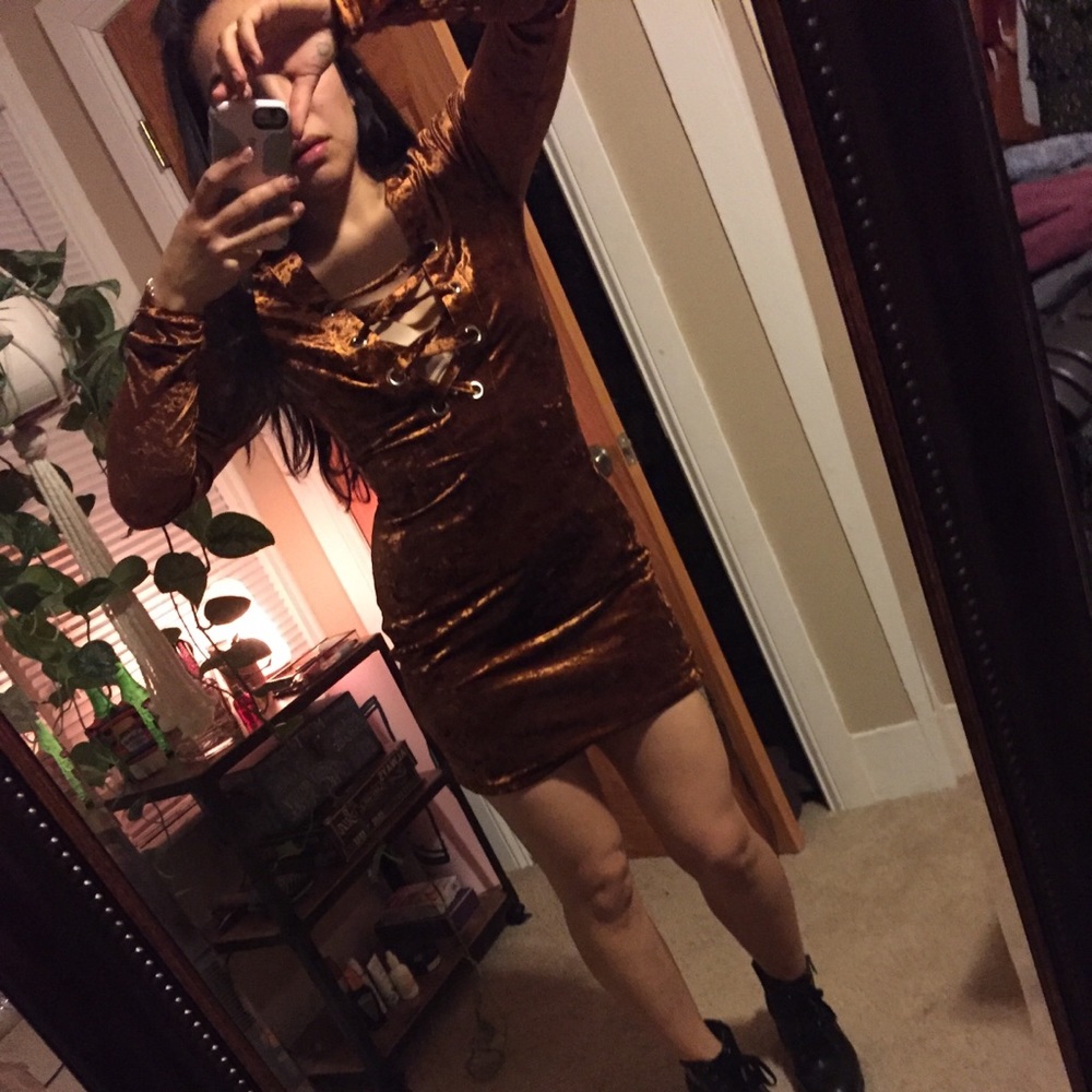 Crushed velvet body con lace up dress